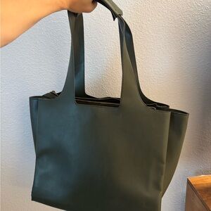 Everyday Tote Bag in Dark Green - Minimal Leather Carryall